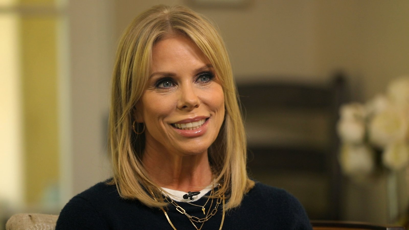 Cheryl Hines Net Worth - Biographies Are Us