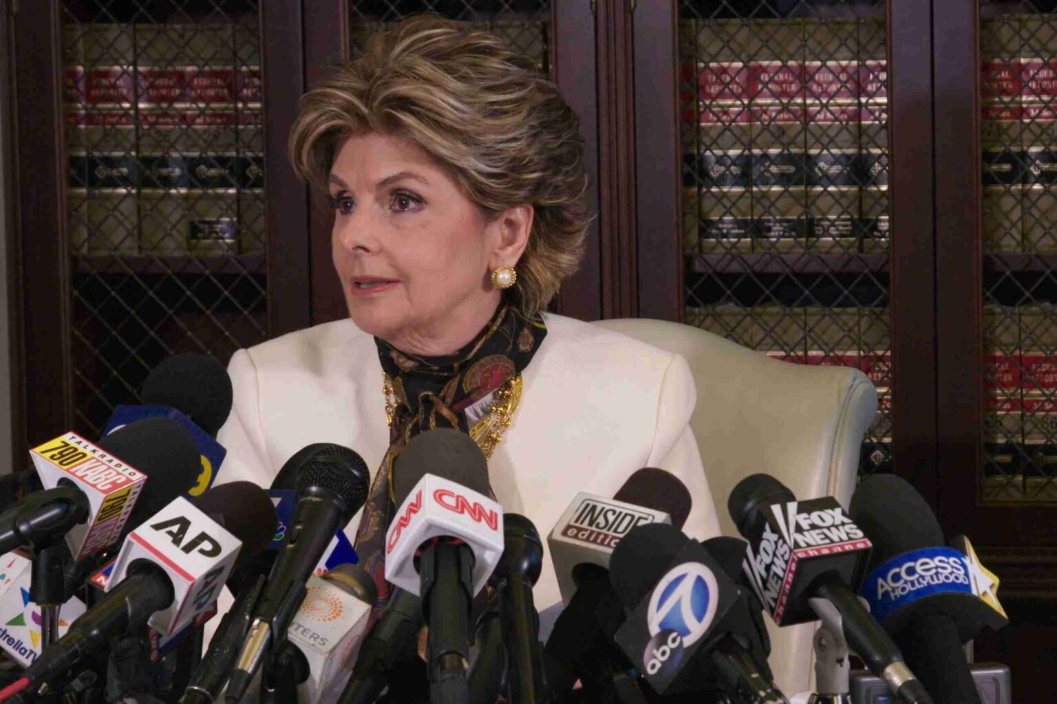 Gloria Allred Net Worth - Biographies Are Us